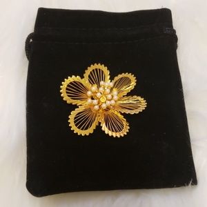 Goldtone Flower Brooch